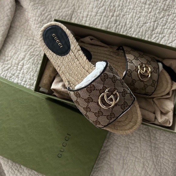 Gucci Espadrille Sandlas - Picture 1 of 4